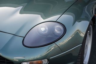 Aston Martin DB7 1995 Coupe-thumb-10