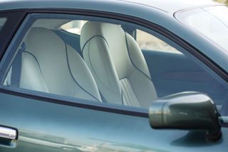 Aston Martin DB7 1995 Coupe-thumb-16