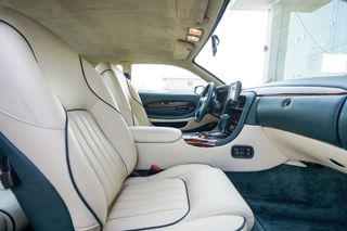 Aston Martin DB7 1995 Coupe-thumb-27