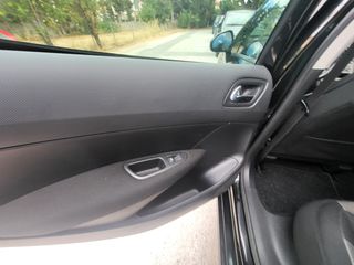 Peugeot 308 2008 1.4  95PS 5 DOORS-thumb-36