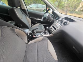 Peugeot 308 2008 1.4  95PS 5 DOORS-thumb-47