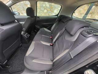 Peugeot 308 2008 1.4  95PS 5 DOORS-thumb-32