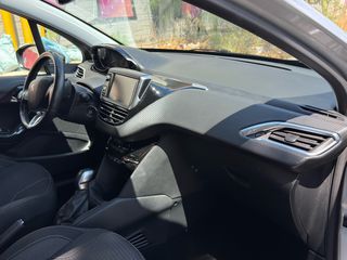 Peugeot 208 2017 1.2 Puretech Allure Edition-thumb-9