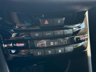 Peugeot 208 2017 1.2 Puretech Allure Edition-thumb-17