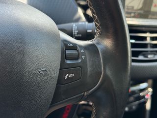 Peugeot 208 2017 1.2 Puretech Allure Edition-thumb-23