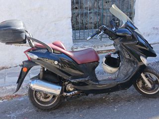 Kymco Grand DINK 250 2004