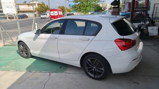 Bmw 118 2016 118i Advantage LCI facelift-thumb-2