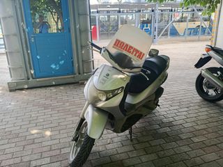 Piaggio Beverly 250 2004
