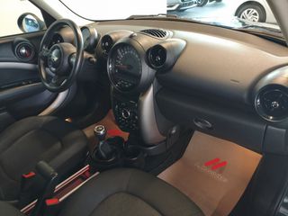 Mini Countryman 2016 Cooper D 1.6 112Hp ALL4-thumb-14