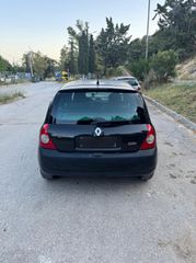 Renault Clio 2002-thumb-1