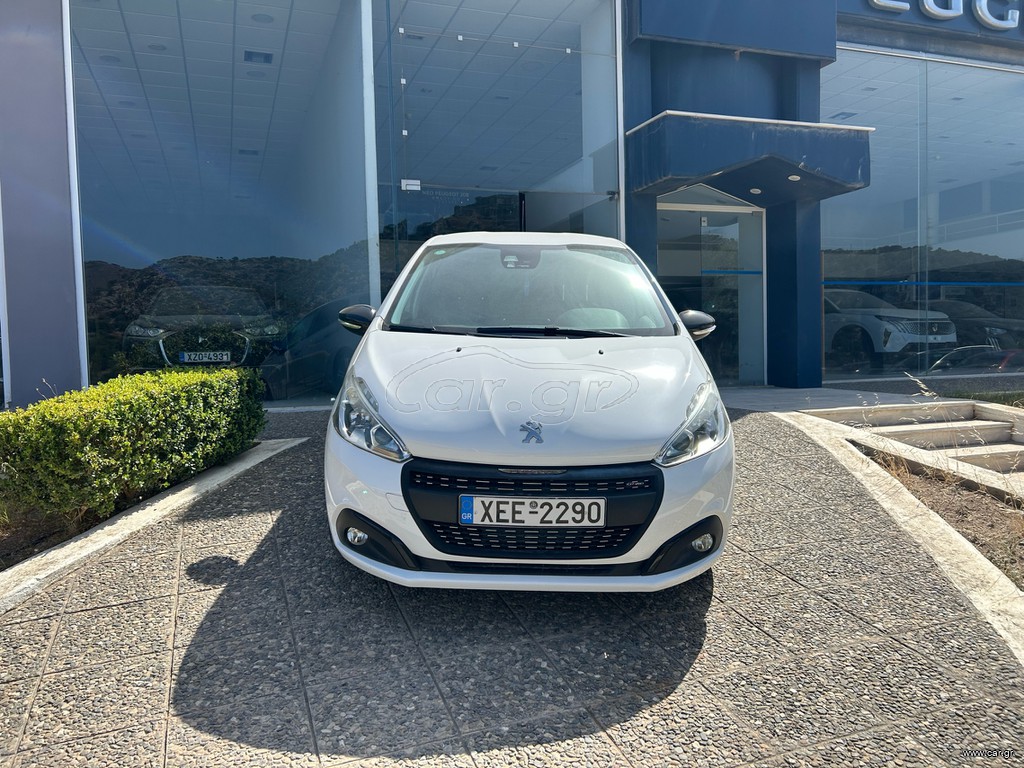 Peugeot 208 2019 Peugeot 208 1.2 Puretech 110hp GT Line EAT6