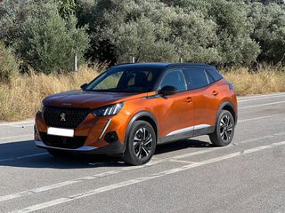 Peugeot 2008 2022 GT LINE-thumb-1