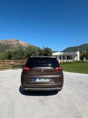Renault Grand Scenic 2017-thumb-2