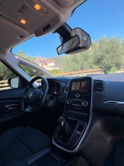 Renault Grand Scenic 2017-thumb-7