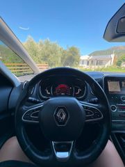 Renault Grand Scenic 2017-thumb-12