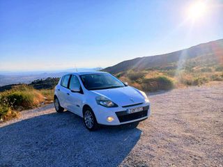 Renault Clio 2010-thumb-1