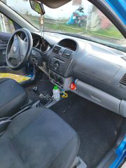 Suzuki Ignis 2005-thumb-4