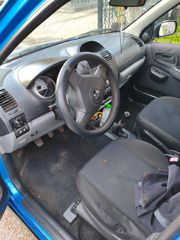 Suzuki Ignis 2005-thumb-5
