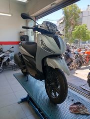 Piaggio Beverly 400 2025