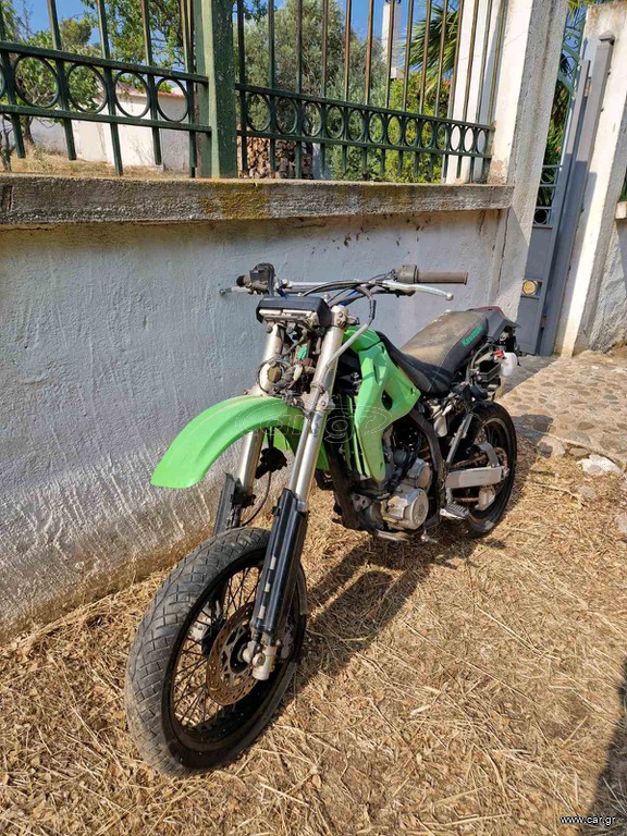 Kawasaki D-TRACKER 2005