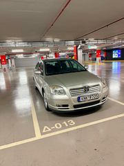 Toyota Avensis 2005 1.8 VVT-I