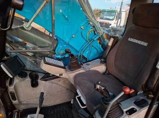 Εκσκαφέας Με Ερπύστριες Liebherr 2015 R926 LC-thumb-14