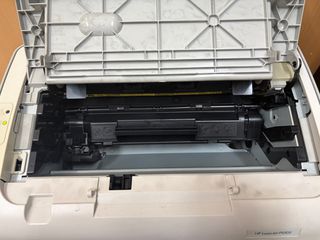 Hp LaserJet P1005-thumb-2
