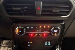 Ford EcoSport 2018 TITANIUM•NAVI•CRUIZE CONTROL-thumb-17