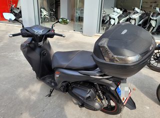 Honda SH 350i 2022 Sporty-thumb-4