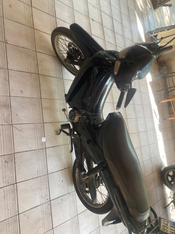Modenas Kriss II 2001
