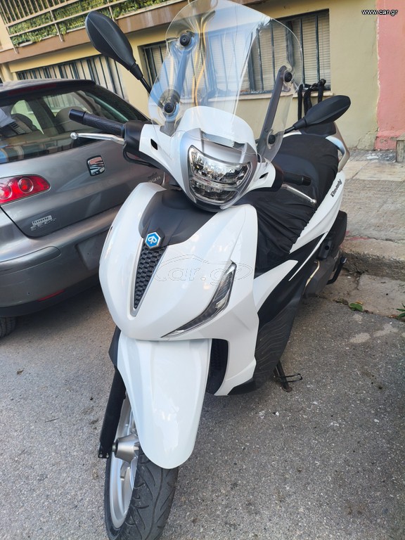 Piaggio Beverly 400 2021
