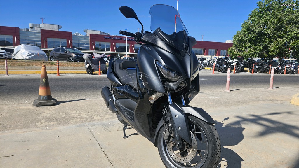 Yamaha XMAX 300 2019 iron max