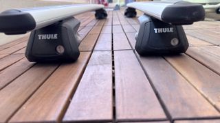 Thule SmartRack XT Aluminium 135 cm – Μπάρες οροφής με κλειδαριές
