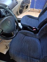 Renault Clio 2001-thumb-11