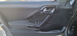 Peugeot 208 2018 *** S T Y L E ***-thumb-40