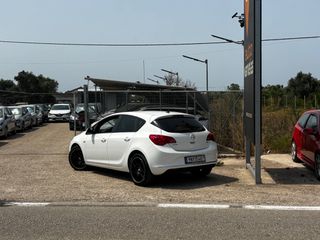 Opel Astra 2015-thumb-2