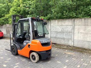 Toyota 2016 8FDF25-thumb-2