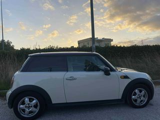 Mini Cooper 2010-thumb-1