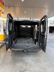 Renault Trafic 2017-thumb-4