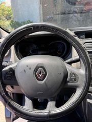 Renault Trafic 2017-thumb-10
