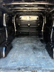 Renault Trafic 2017-thumb-17