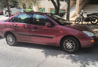 Ford Focus 2000-thumb-1