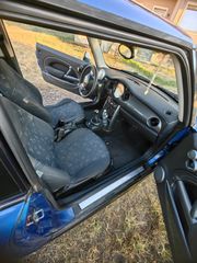 Mini Cooper 2005 one d-thumb-6