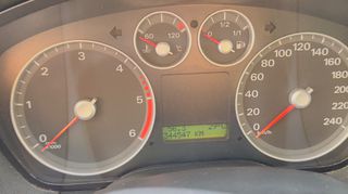 Ford Focus 2006-thumb-5