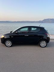 Lancia Ypsilon 2013