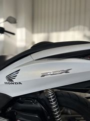 Honda PCX 125 2011-thumb-6