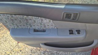 Toyota Starlet 1997-thumb-5