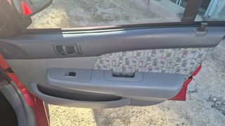 Toyota Starlet 1997-thumb-6