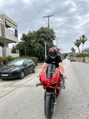 Ducati Panigale V4 S 2024-thumb-5