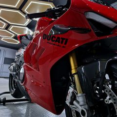 Ducati Panigale V4 S 2024